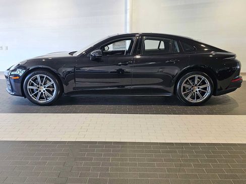 New 2024 Porsche Panamera 4 image 2
