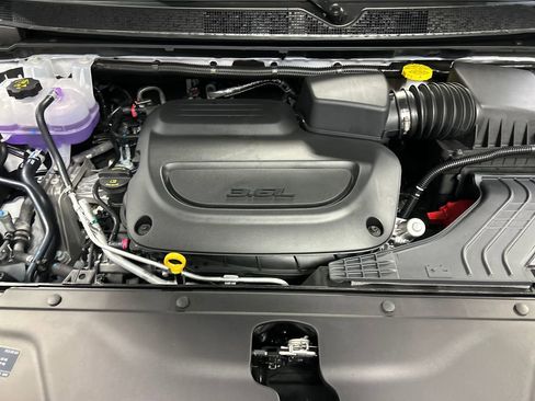 New 2026 Chrysler Pacifica Select image 26