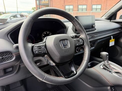 Used 2024 Honda HR-V Sport image 4
