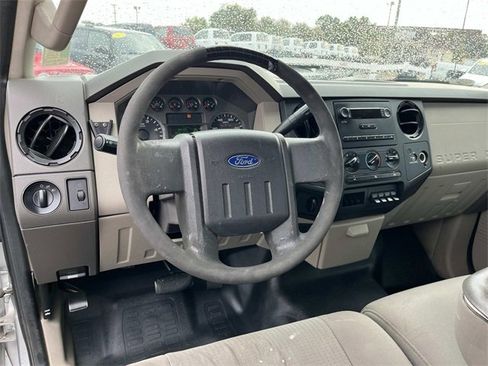 Used 2010 Ford F250 XL image 13