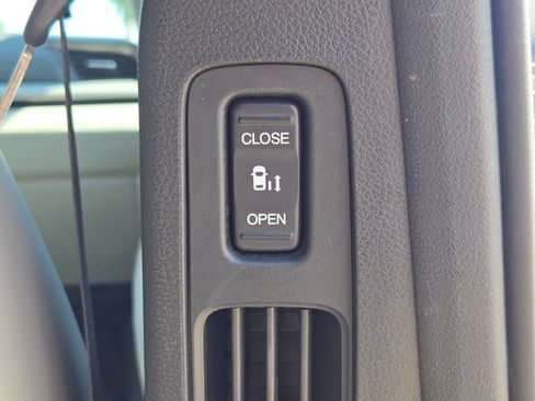 Used 2023 Honda Odyssey EX-L image 10