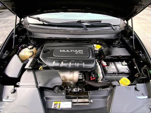 Used 2017 Jeep Cherokee Sport image 25