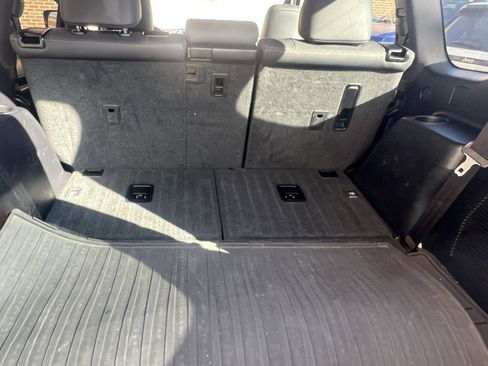 Used 2020 Lexus GX 460 Premium image 16