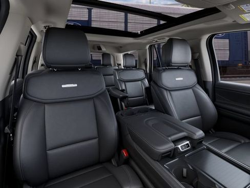 New 2027 Ford Expedition Platinum w/ Driver's Package AWD/4WD image 10