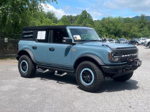 Certified 2022 Ford Bronco Badlands w/ Sasquatch Package AWD/4WD image 1