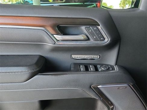 Certified 2025 GMC Sierra 1500 Denali w/ Denali Reserve Package image 7