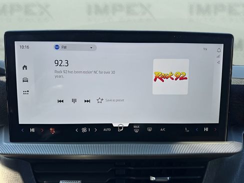 Used 2025 Ford Explorer Platinum image 21