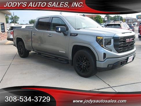 Used 2023 GMC Sierra 1500 Elevation w/ Preferred Package AWD/4WD image 1