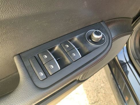 Used 2024 Alfa Romeo Giulia Ti w/ Performance Driving Package image 17