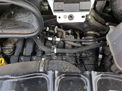 Used 2024 RAM ProMaster 2500 w/ Safety Group image 27