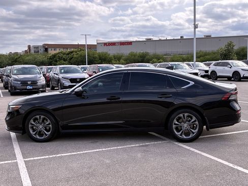 Certified 2023 Honda Accord EX image 3