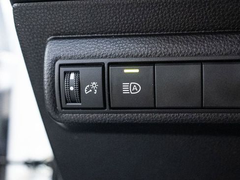 Used 2024 Toyota Corolla SE w/ SE Package image 16