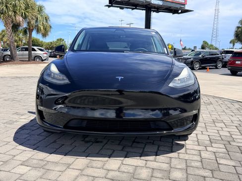 Used 2021 Tesla Model Y 2WD image 6