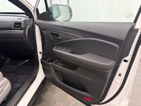 Used 2024 Honda Passport EX-L image 16
