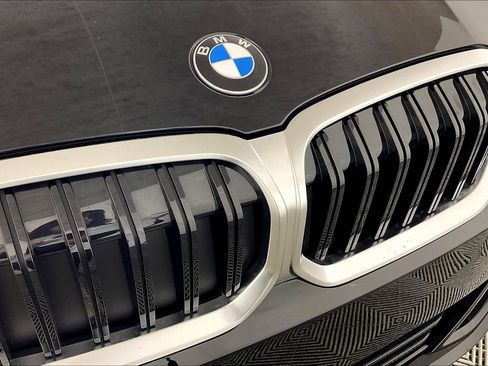 Certified 2025 BMW 330i xDrive Sedan w/ Premium Package AWD/4WD image 30