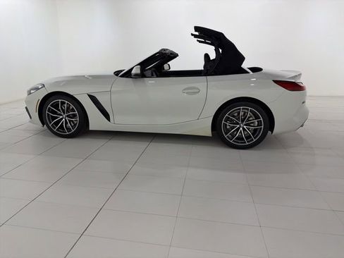 Used 2020 BMW Z4 sDrive30i RWD image 3