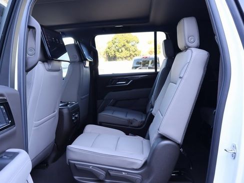 New 2026 GMC Yukon XL Elevation w/ Elevation Premium Package image 15