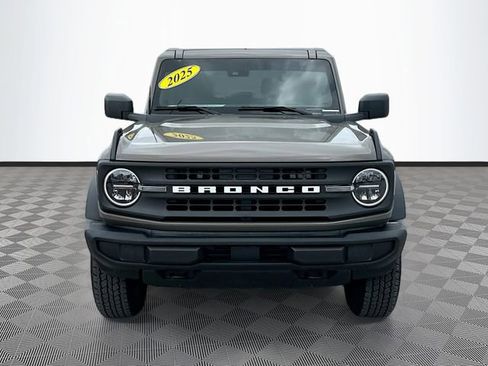 Used 2025 Ford Bronco 2-Door AWD/4WD image 2