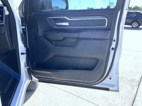 Used 2022 RAM 1500 Big Horn AWD/4WD image 17