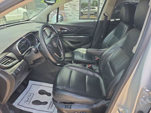 Used 2018 Buick Encore Essence FWD image 7