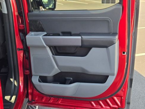 Used 2022 Ford F150 XLT w/ Equipment Group 302A High image 10