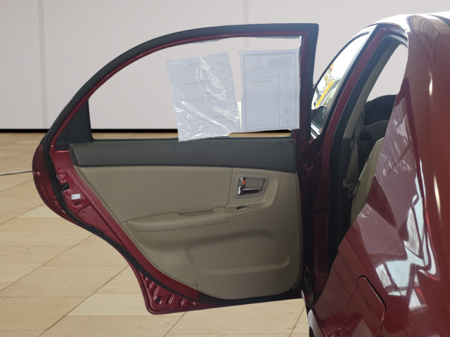 Used 2009 Kia Spectra EX FWD image 21