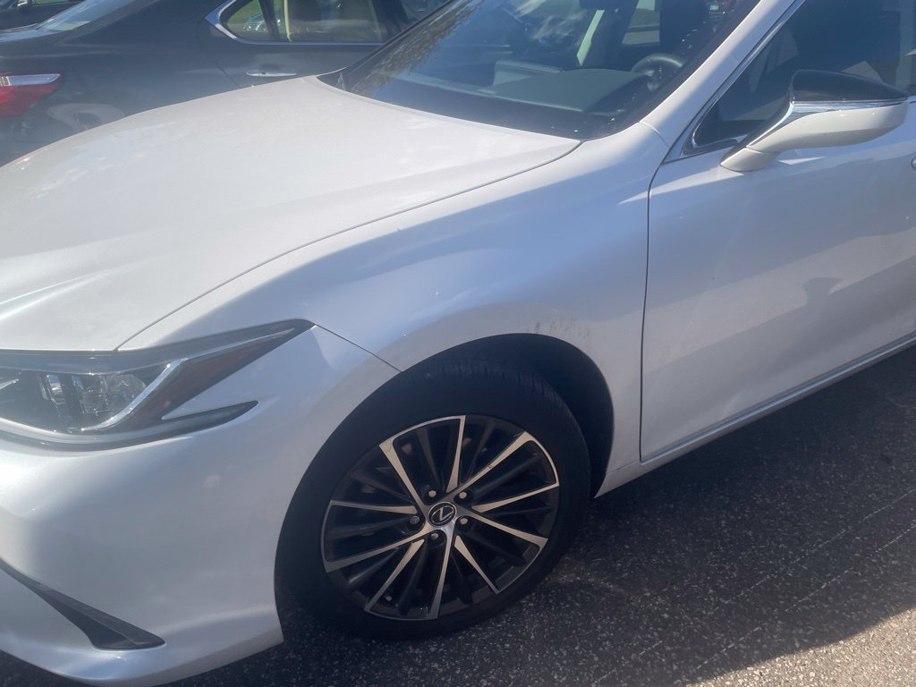 Used 2024 Lexus ES 250 w/ Premium Package AWD/4WD image 10