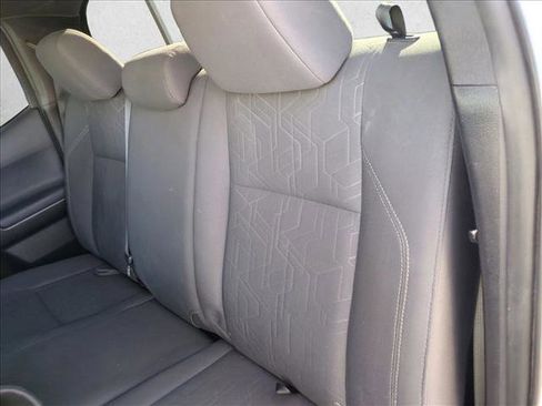 Used 2018 Toyota Tacoma TRD Off-Road w/ Technology Package image 17