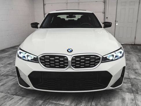 Used 2025 BMW M340i xDrive AWD/4WD image 2