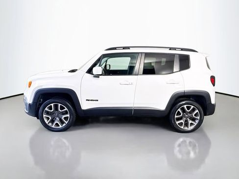 Used 2016 Jeep Renegade Latitude w/ Popular Equipment Group AWD/4WD image 9