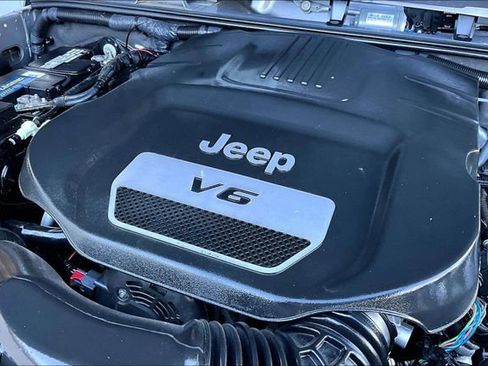 Used 2015 Jeep Wrangler Unlimited Sahara w/ Max Tow Package image 34