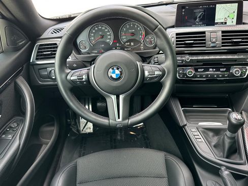 Used 2018 BMW M4 Coupe RWD image 14