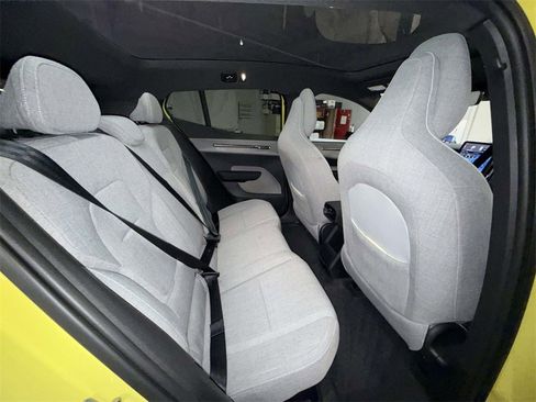 Used 2025 Volvo EX30 Ultra image 16