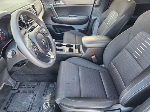 Used 2018 Kia Sportage LX FWD image 4