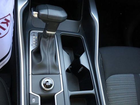 New 2025 Kia Sorento LX image 29
