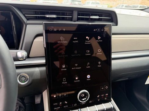 New 2026 GMC Terrain Elevation w/ Elevation Premium Package image 29