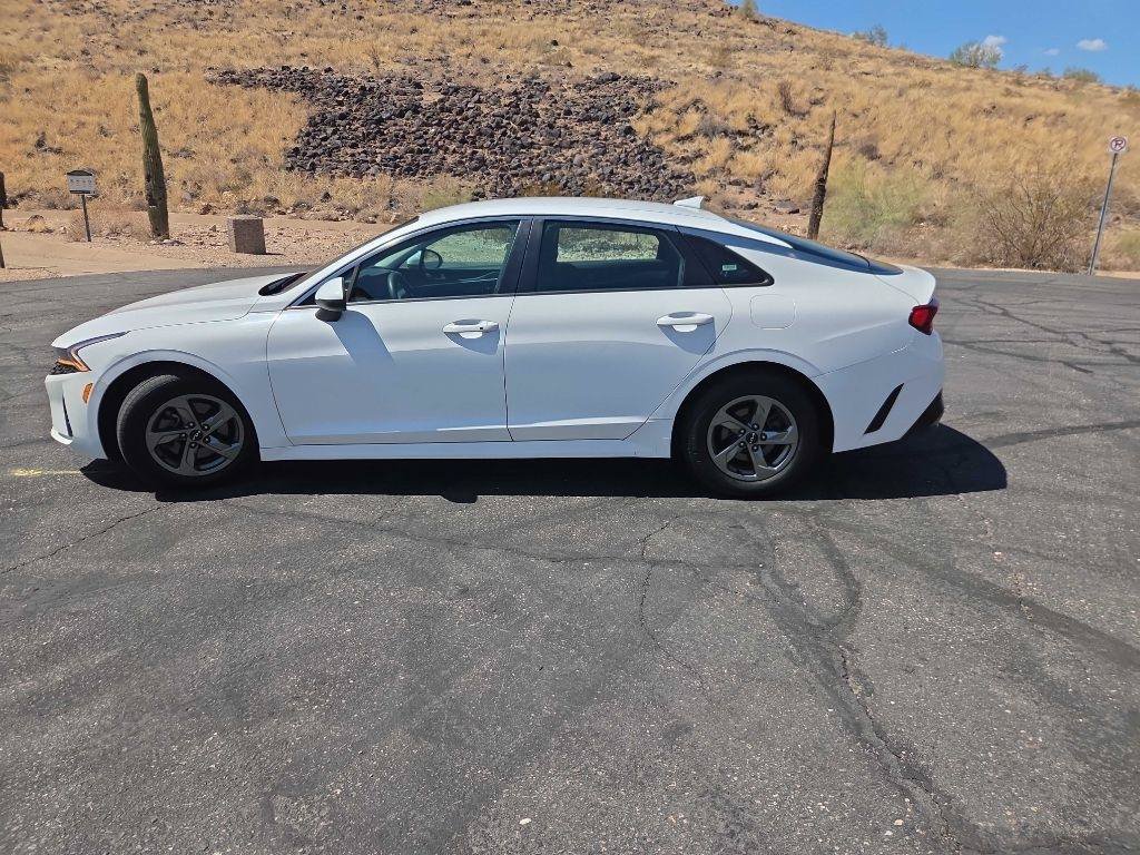 Used 2022 Kia K5 LXS FWD image 9