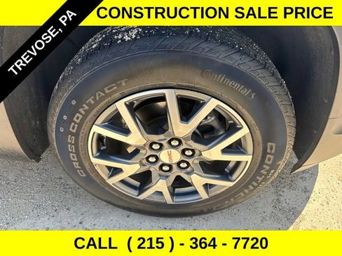 Used 2023 GMC Acadia SLT FWD image 7