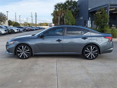 Used 2021 Nissan Altima 2.0 SR image 9