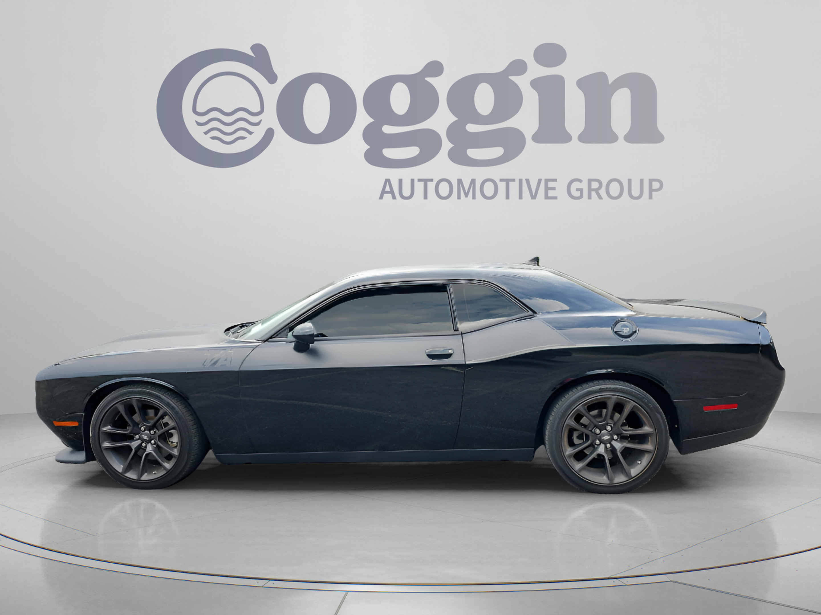 Used 2021 Dodge Challenger R/T w/ T/A Package RWD image 2
