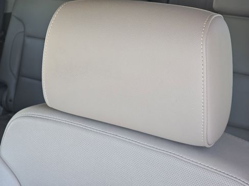 Used 2017 GMC Yukon SLT w/ Open Road Package image 17