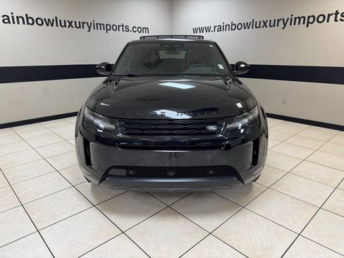 Used 2025 Land Rover Range Rover Evoque S image 2