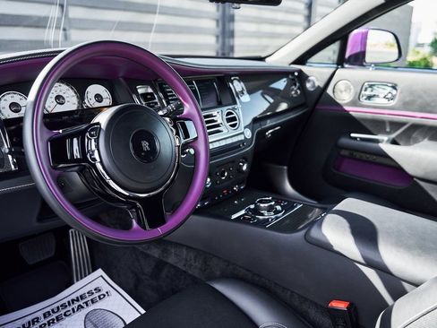 Used 2020 Rolls-Royce Wraith RWD image 2
