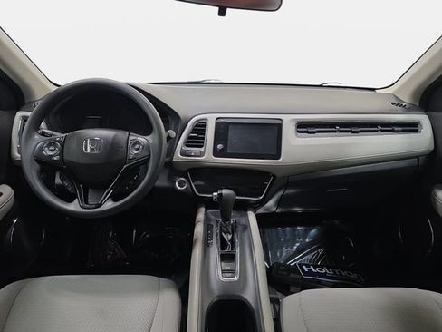 Used 2020 Honda HR-V EX image 10
