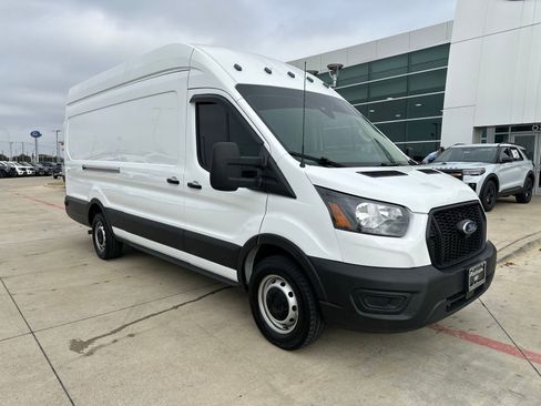 Used 2024 Ford Transit 250 148 High Roof Extended image 7