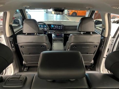 Used 2025 Hyundai Santa Fe SEL AWD/4WD image 32