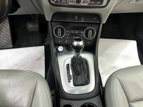 Used 2016 Audi Q3 2.0T Prestige w/ Prestige Package image 31