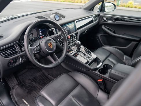 Used 2022 Porsche Macan S image 4