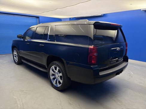 Used 2020 Chevrolet Suburban LT AWD/4WD image 5