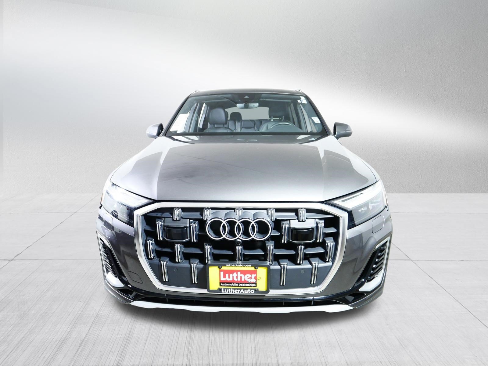 Certified 2025 Audi Q7 3.0T Premium Plus AWD/4WD image 2